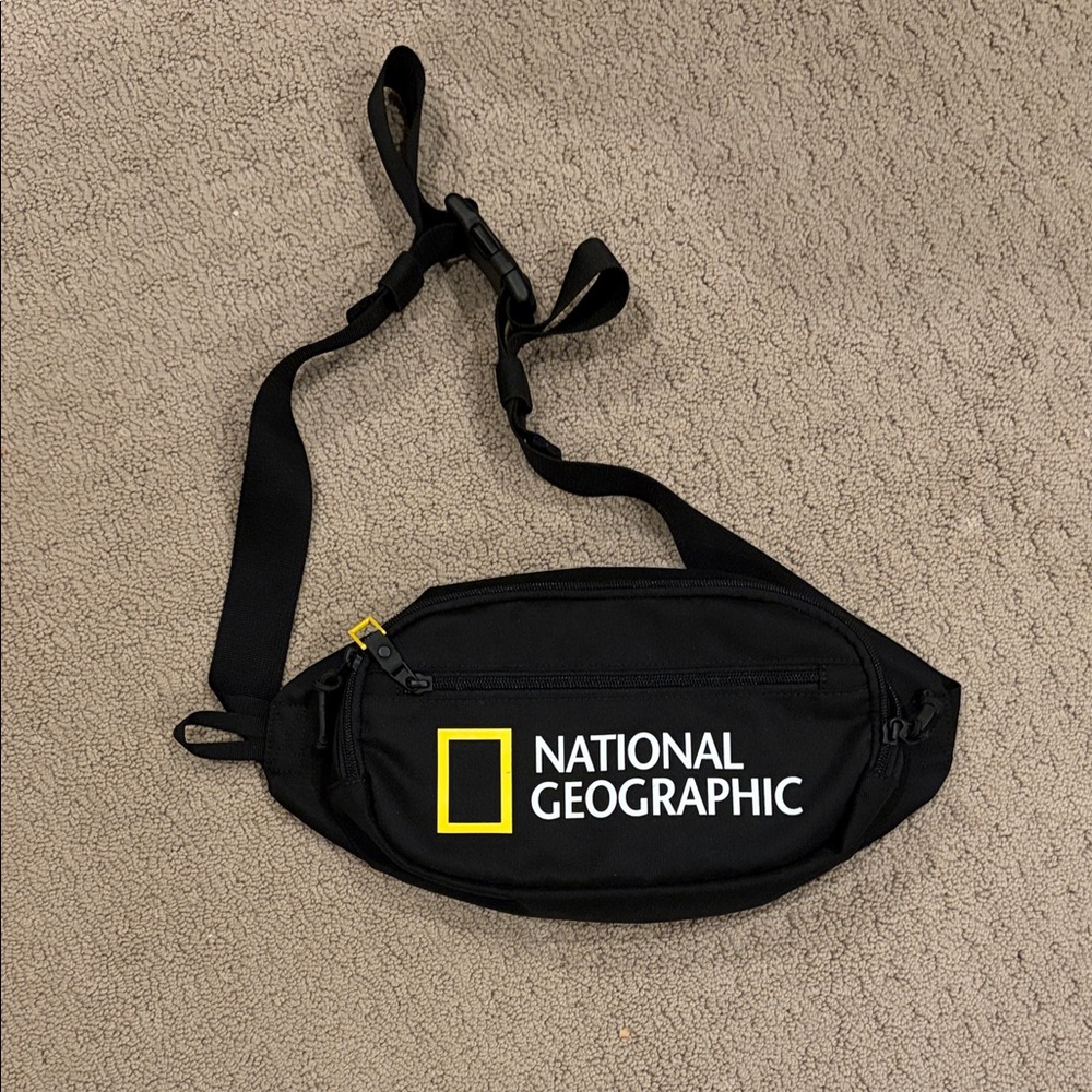 National Geographic Black and Yellow Belt Bag